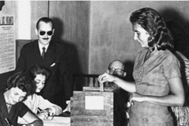 EFEMERIDES; voto femenino