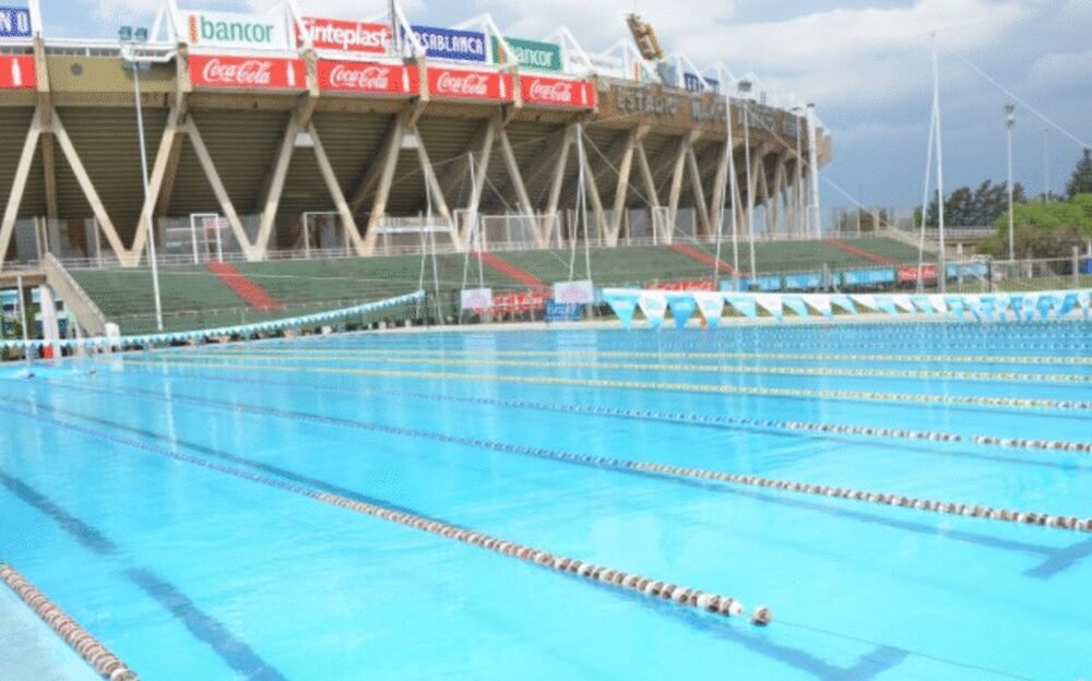 Murió un nadador tras sufrir un infarto masivo en la pileta del Kempes